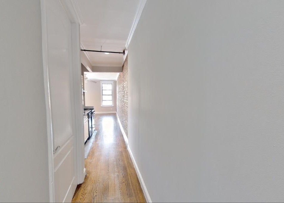 340 East 18th Street - Photo 6