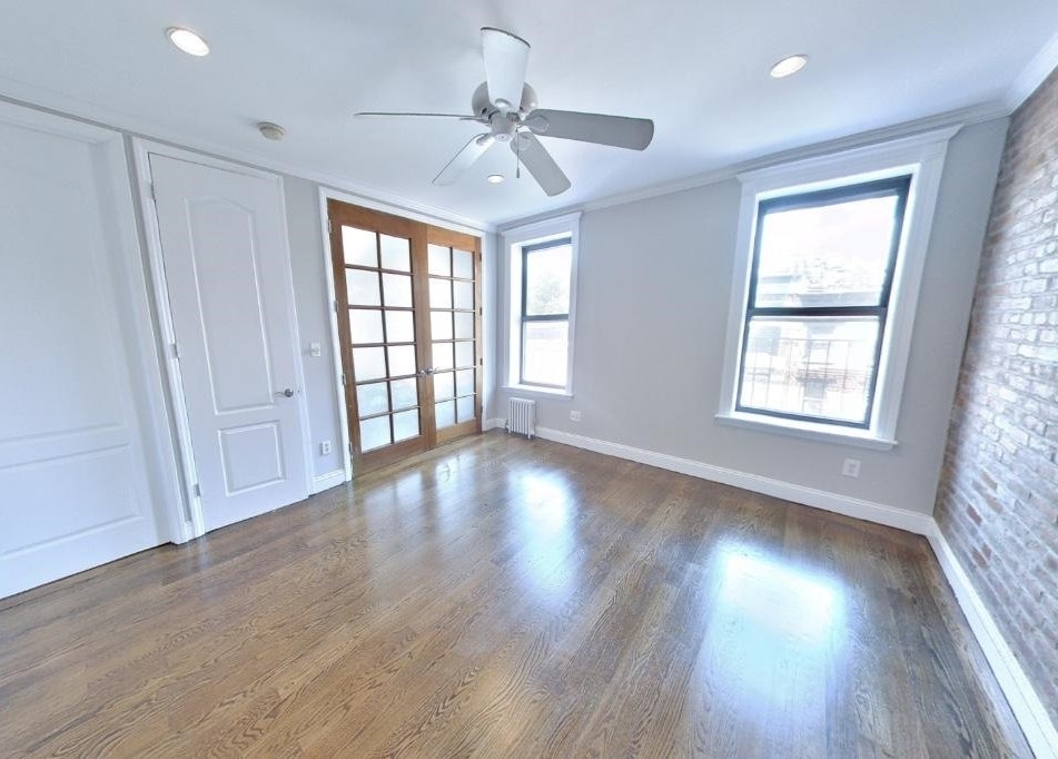 340 East 18th Street - Photo 5