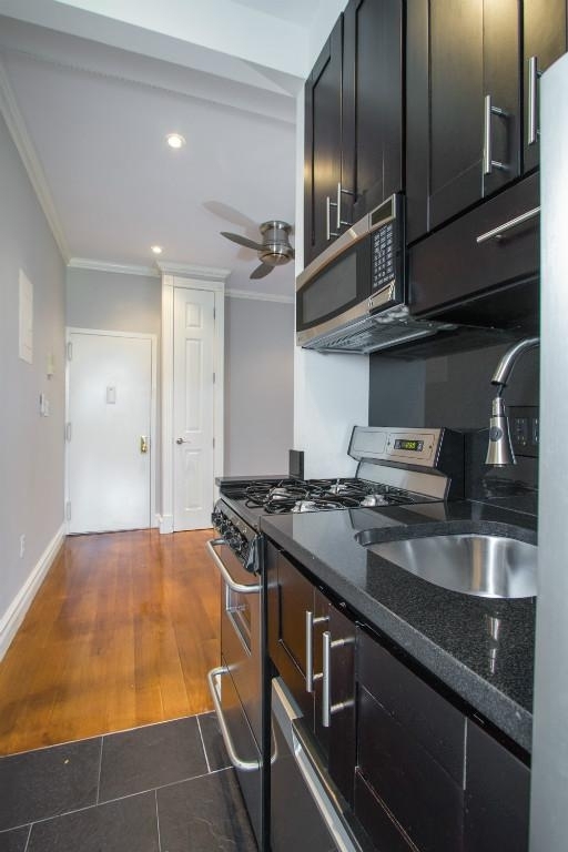 221 Mott St - Photo 1