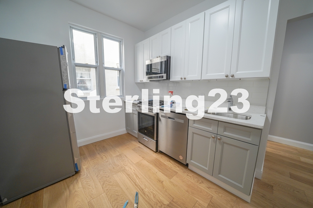 32-51 44th Street - Photo 9