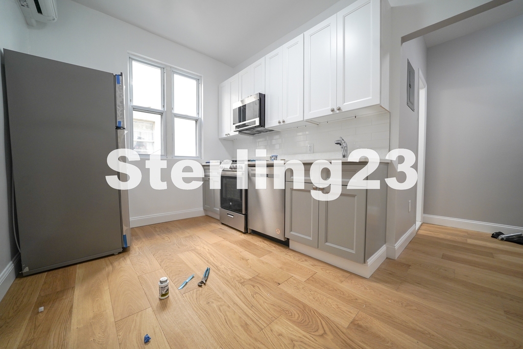 32-51 44th Street - Photo 8