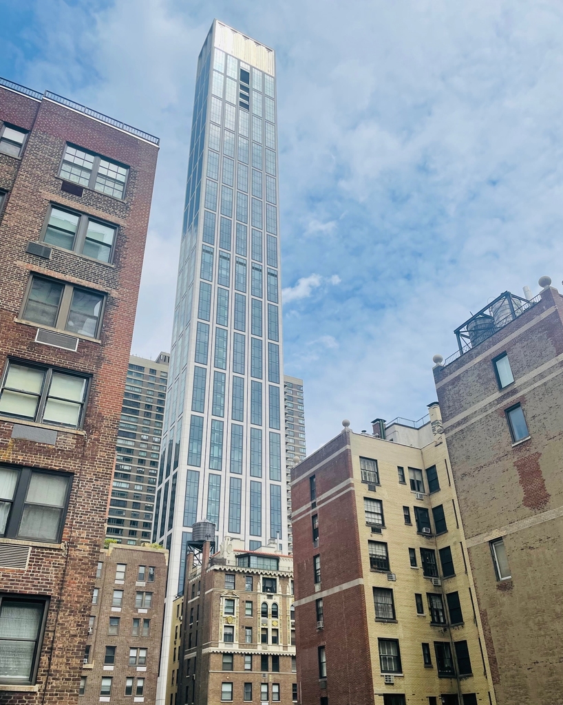  56th Street - Photo 4
