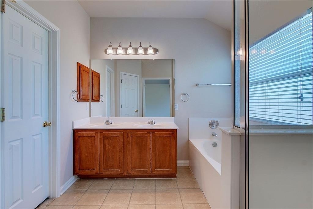 8213 Menlo Park Pl - Photo 20