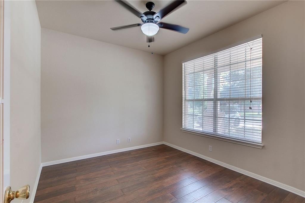 8213 Menlo Park Pl - Photo 3