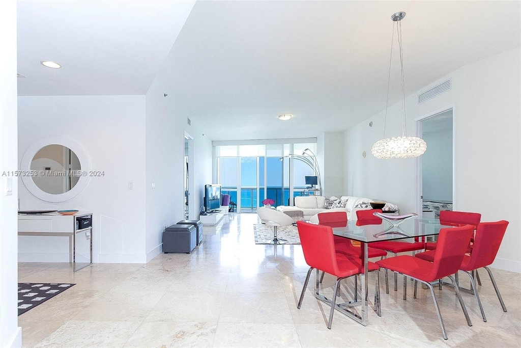 15811 Collins Ave - Photo 4