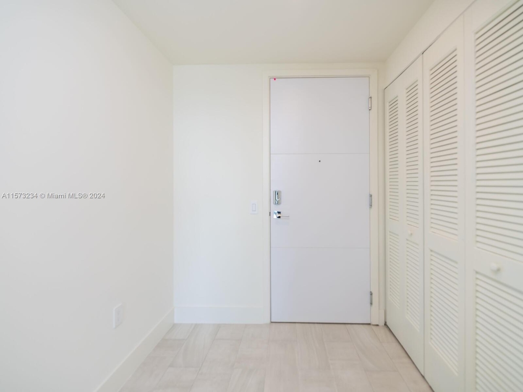 2000 Metropica Way - Photo 2