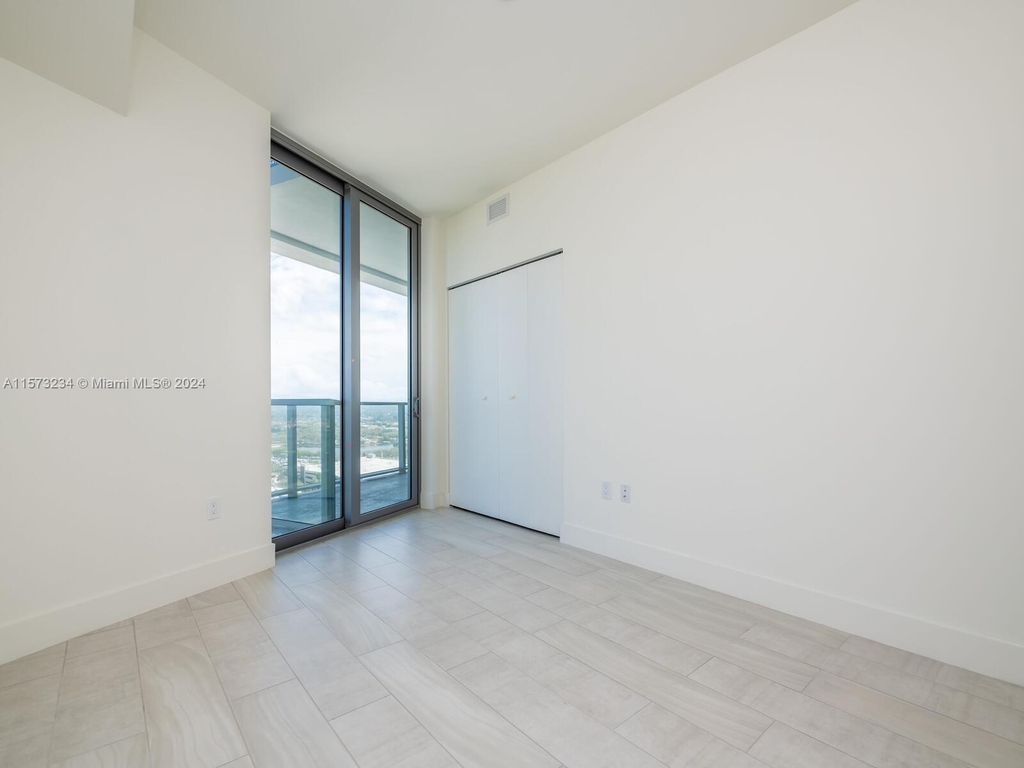 2000 Metropica Way - Photo 39