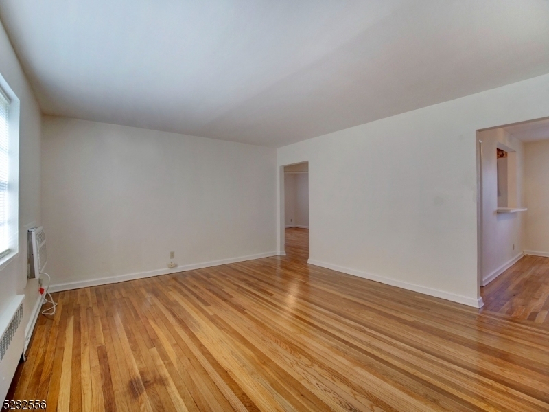 36 W Roselle Ave - Photo 3