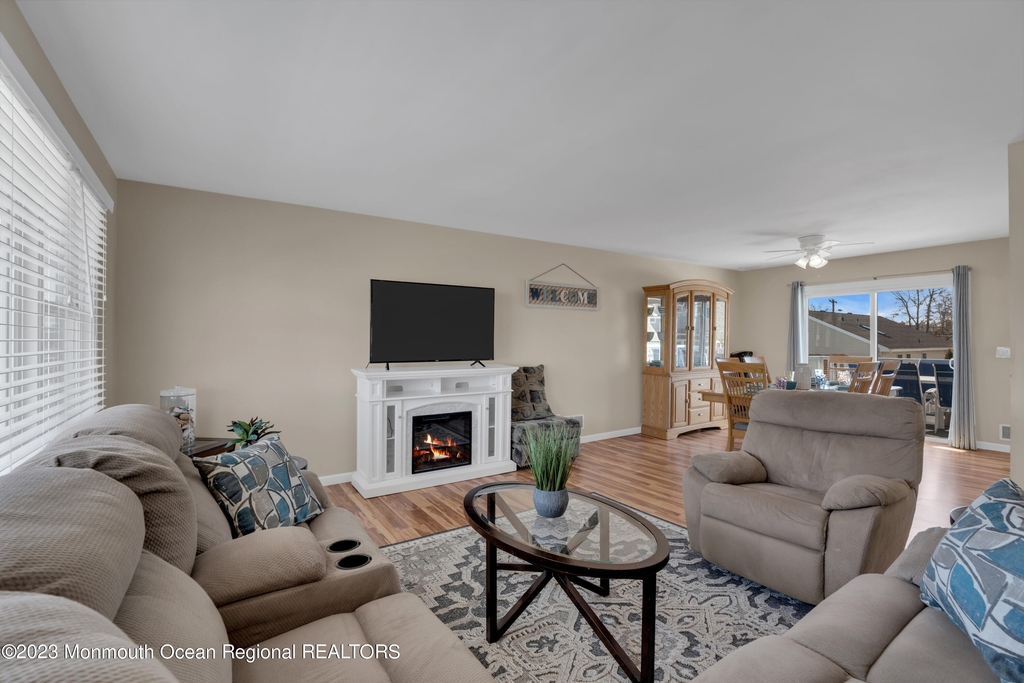 415 15th Avenue - Photo 6