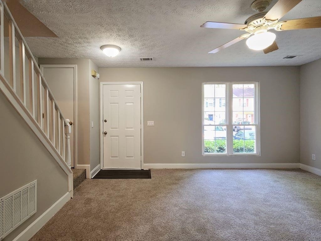 2903 Queen Anne Court - Photo 13