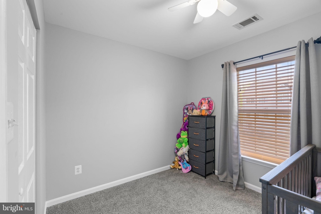 45551 Lake Haven Terrace - Photo 29