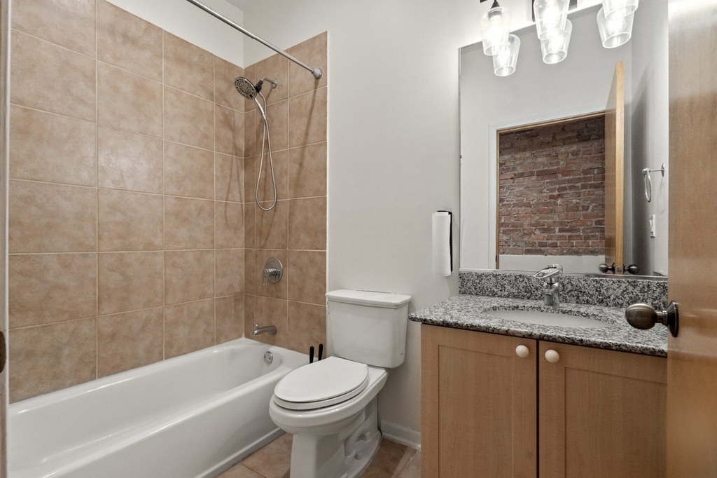 1026 E 46th Street - Photo 14