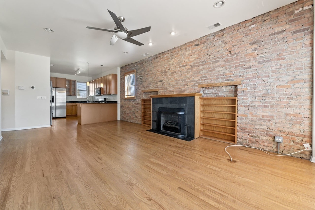 1026 E 46th Street - Photo 5