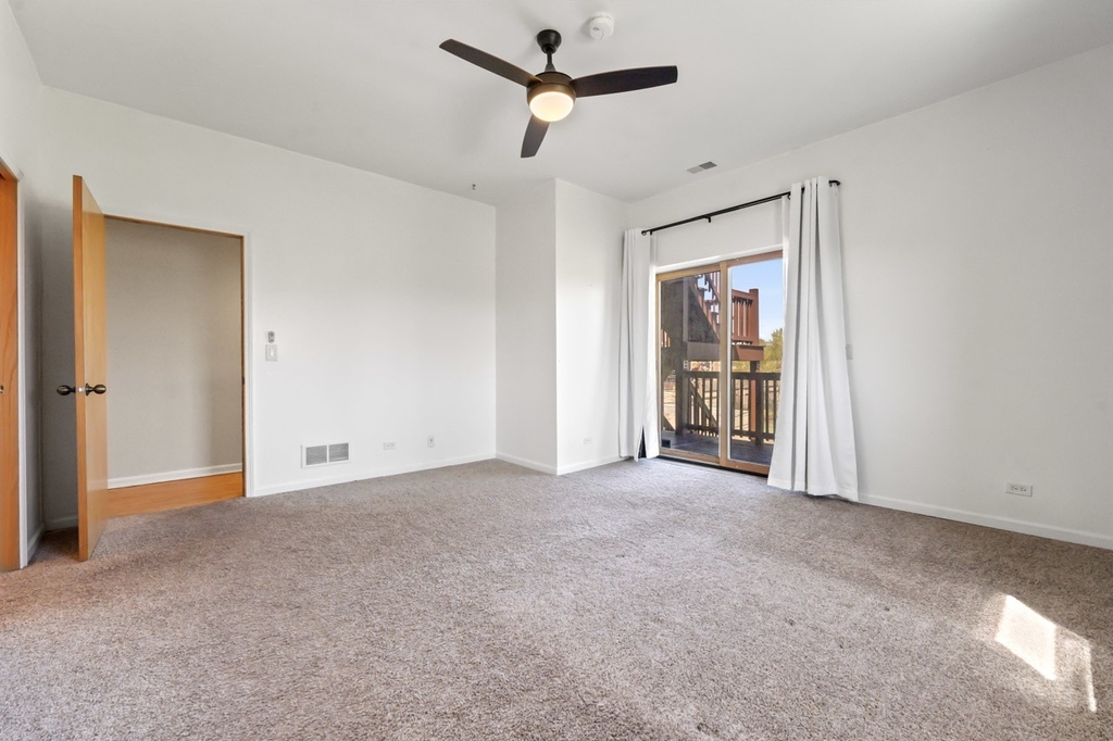 1026 E 46th Street - Photo 18