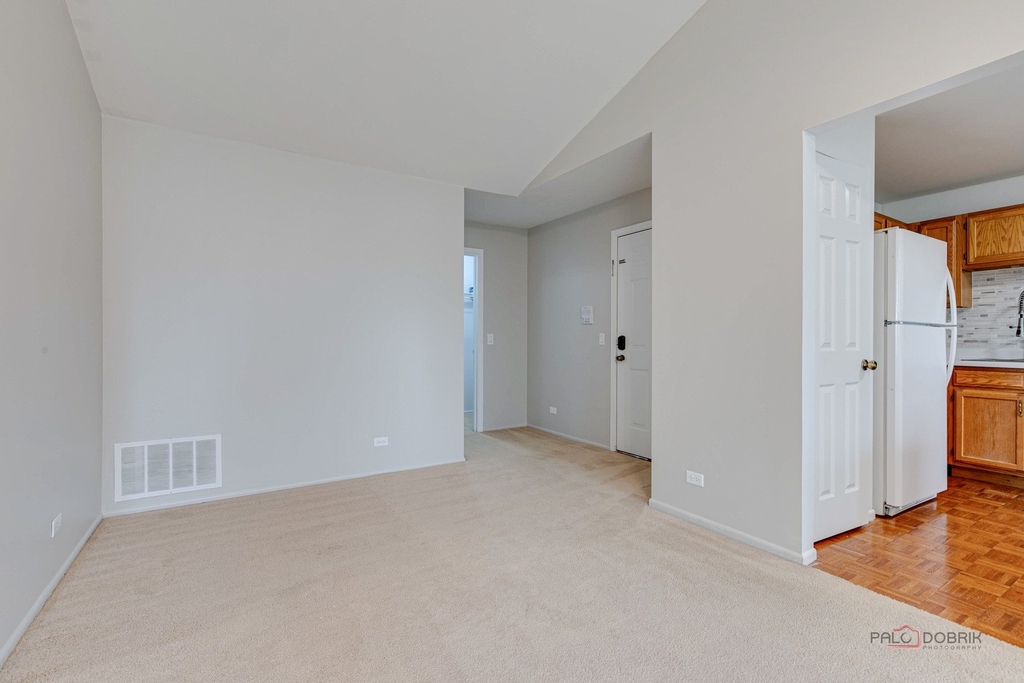 311 Glasgow Lane - Photo 4