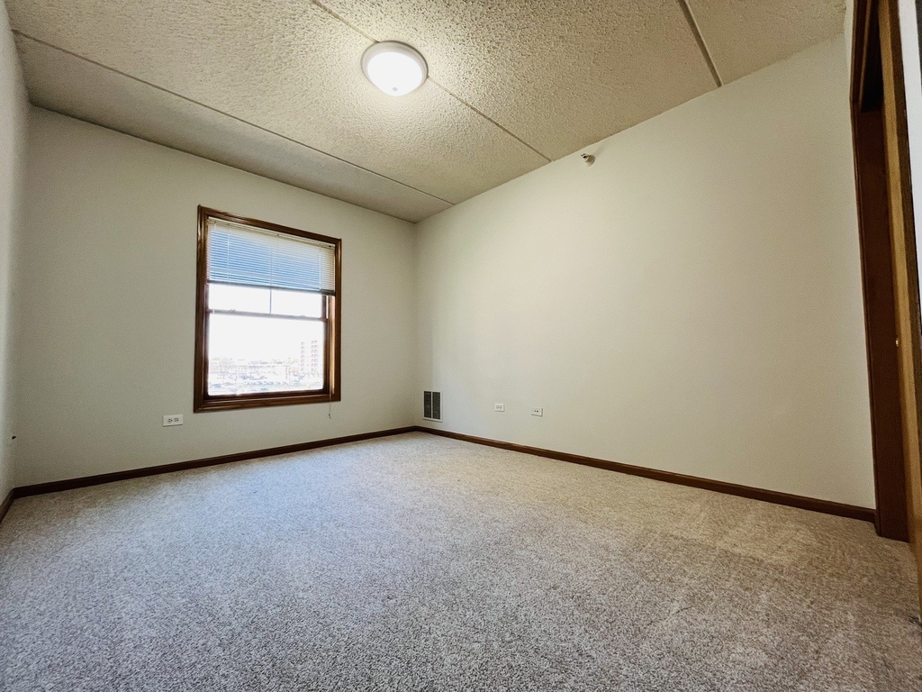 200 W Campbell Street - Photo 20