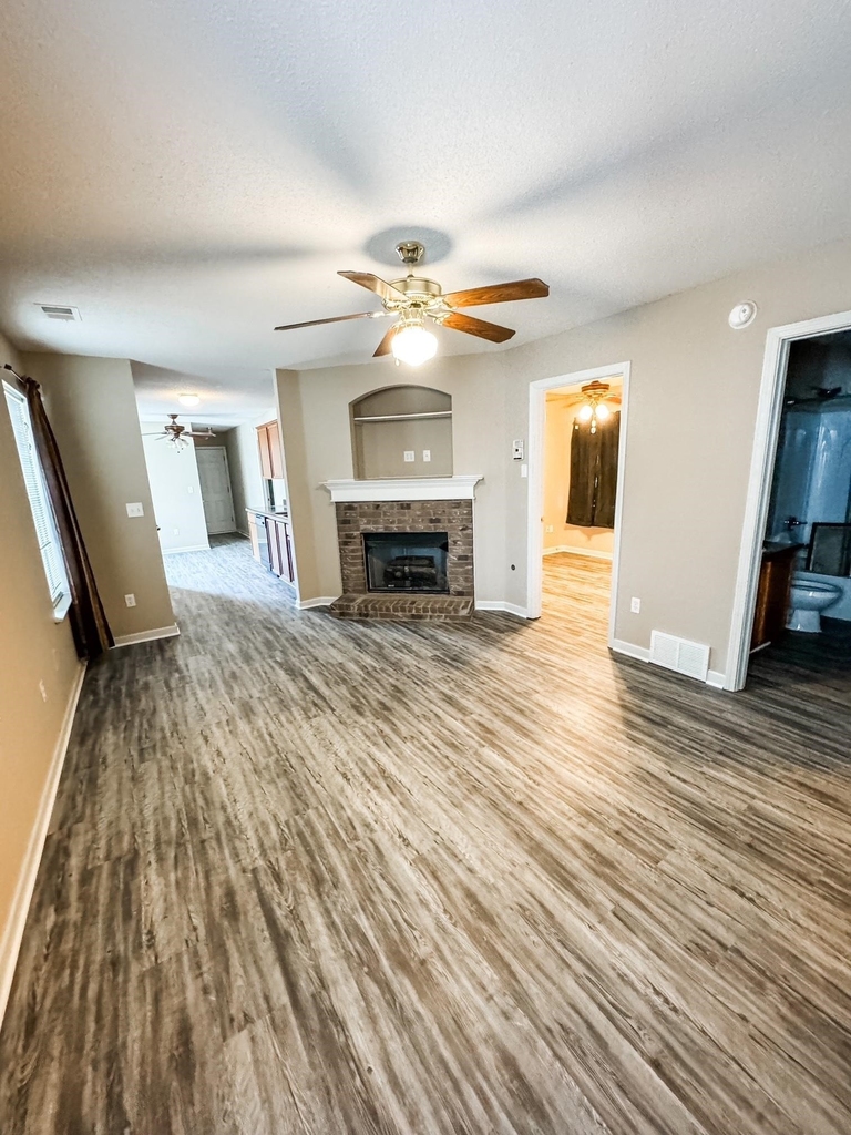 10175 Sterling Ridge - Photo 1