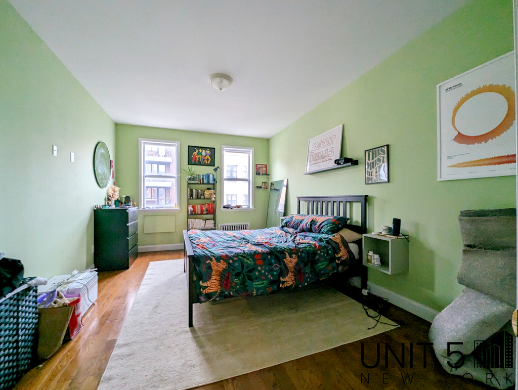 74 Graham Avenue - Photo 4