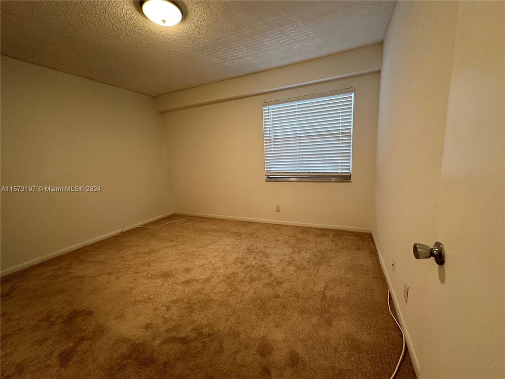 1300 Sw 124th Ter - Photo 27