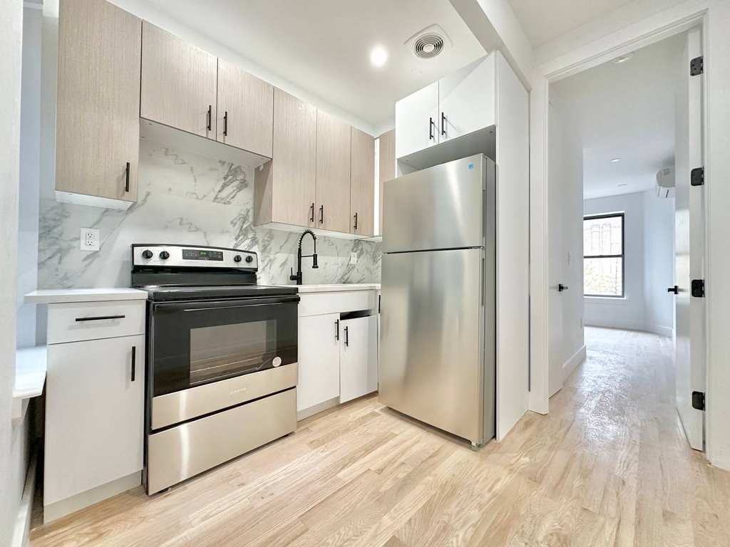 1518 jefferson Avenue, Brooklyn, NY 11237  - Photo 2