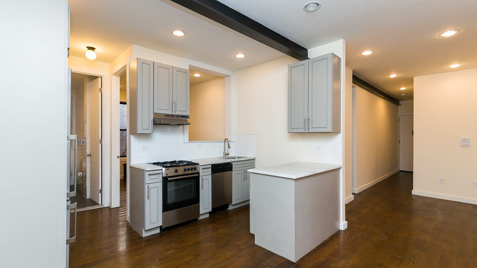 410 Eastern Pkwy - Photo 1