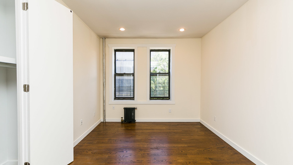 410 Eastern Pkwy - Photo 18