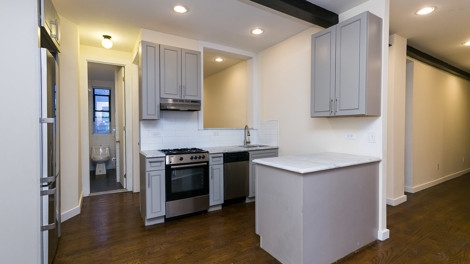 410 Eastern Pkwy - Photo 12