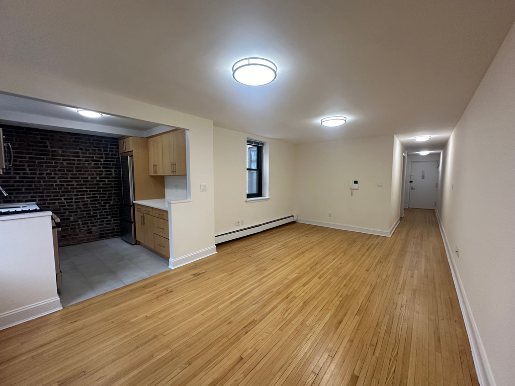 365 West 52nd Street - Photo 1