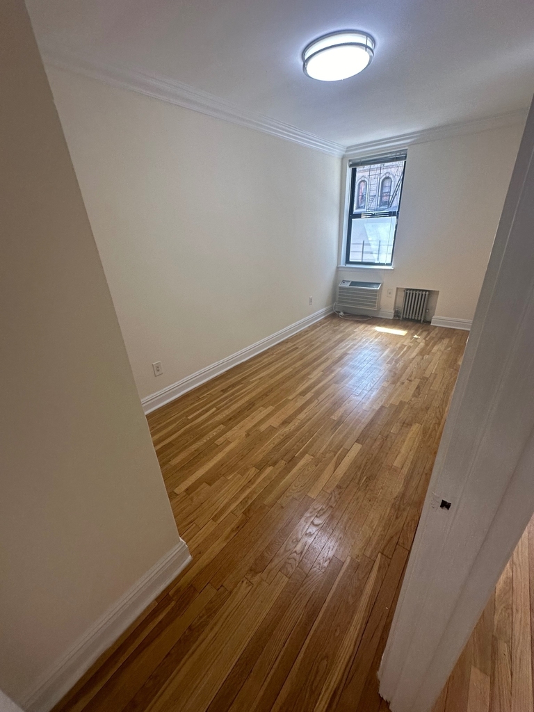 229 East 80th Street - Photo 7