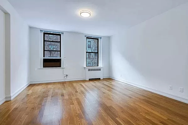 241 East 46th Street - Photo 1