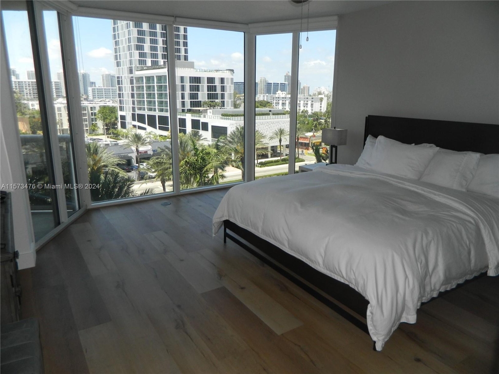 17555 Collins Ave - Photo 8