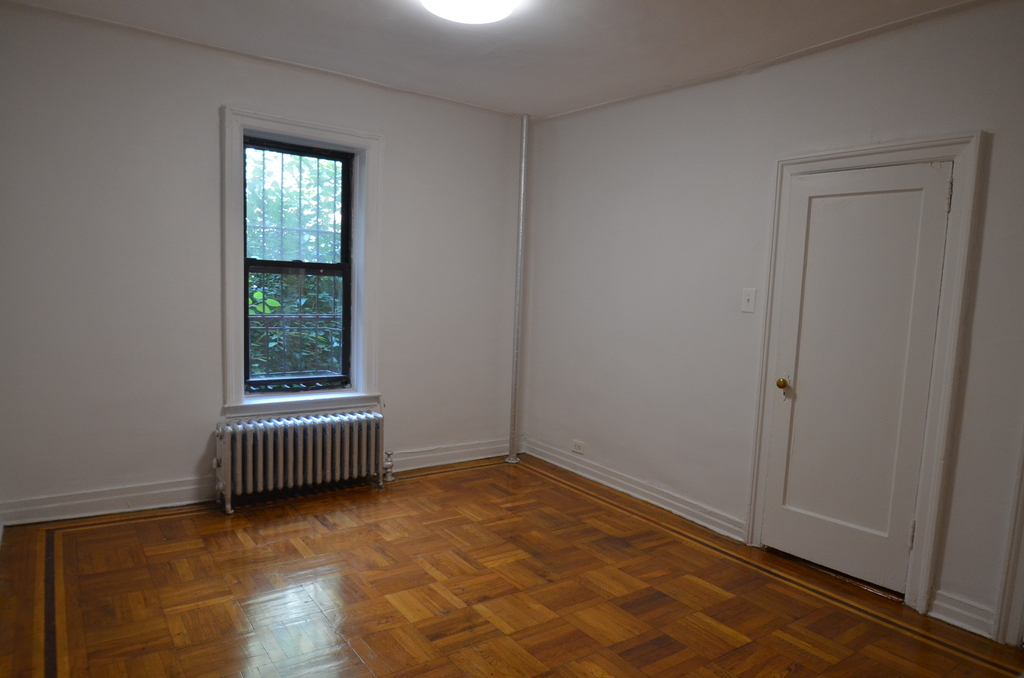 W 161st St - Photo 2