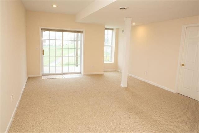 124 Bethpage Terrace - Photo 21