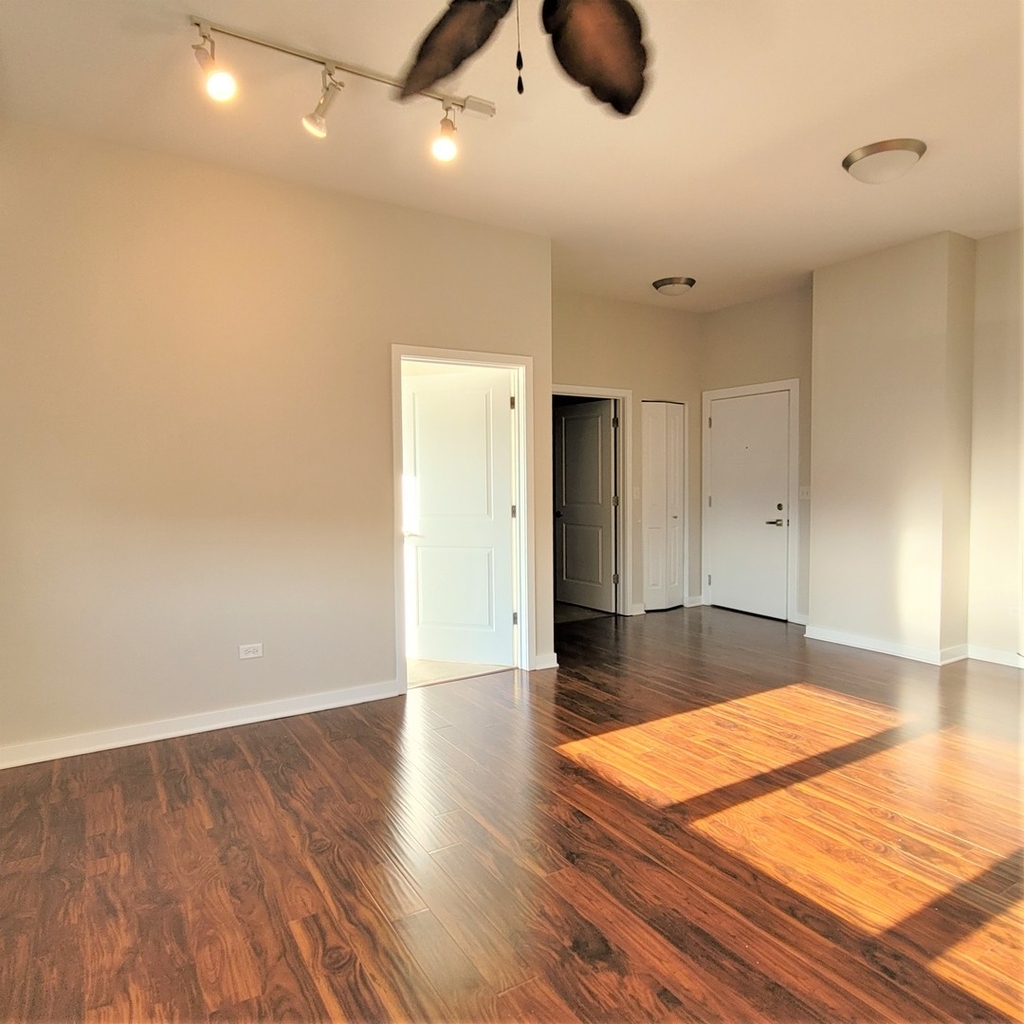 1228 W Monroe Street - Photo 3