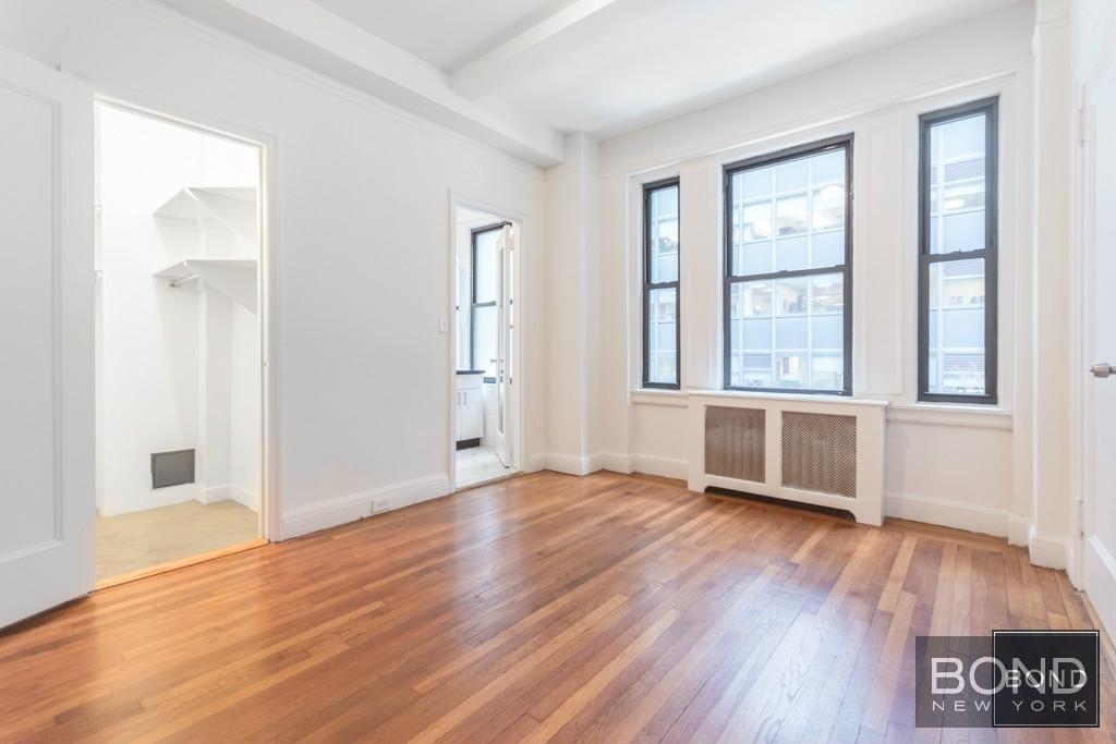 140 East 46th Street - Photo 5