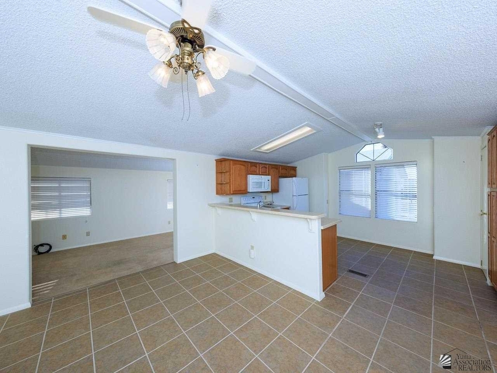 13509 E 49 Dr - Photo 16