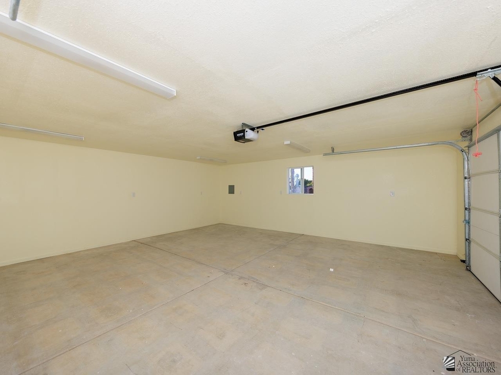 13509 E 49 Dr - Photo 27