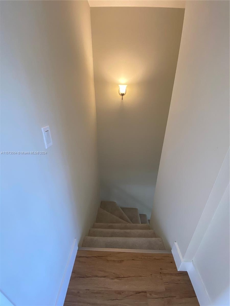 1835 Sw 81st Ave - Photo 12
