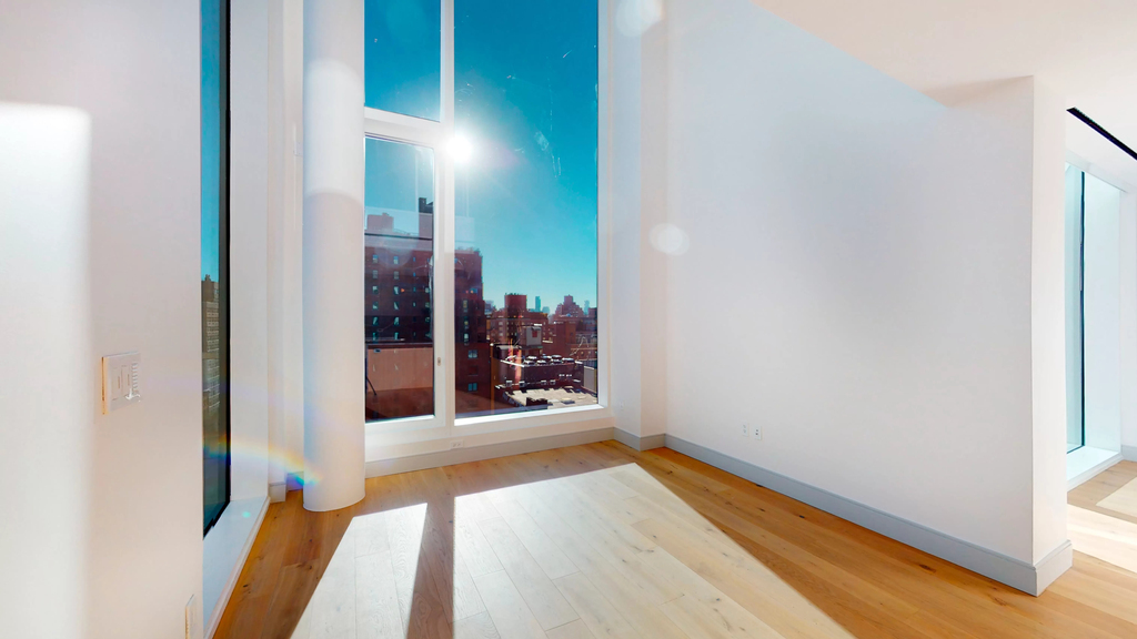 101 West 14th Street - Photo 1