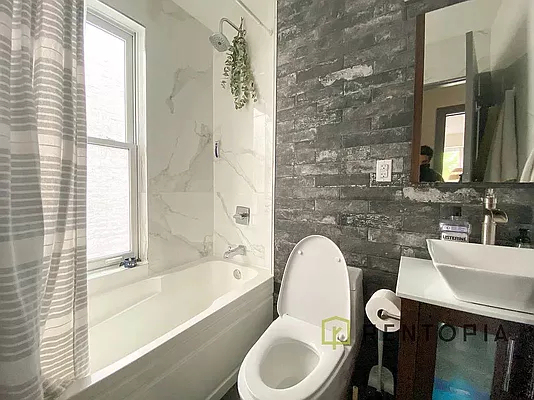 141 Greene Avenue - Photo 10