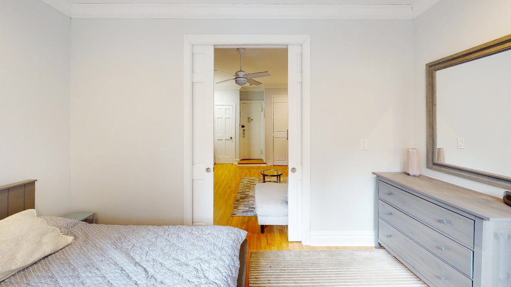 223 West 70th Street - Photo 15