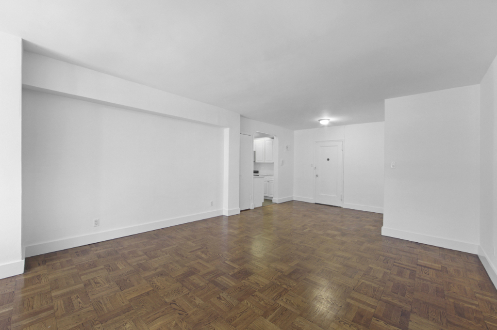 780 Greenwich Street - Photo 3