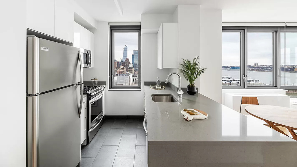 606 West 57th Street - Photo 8