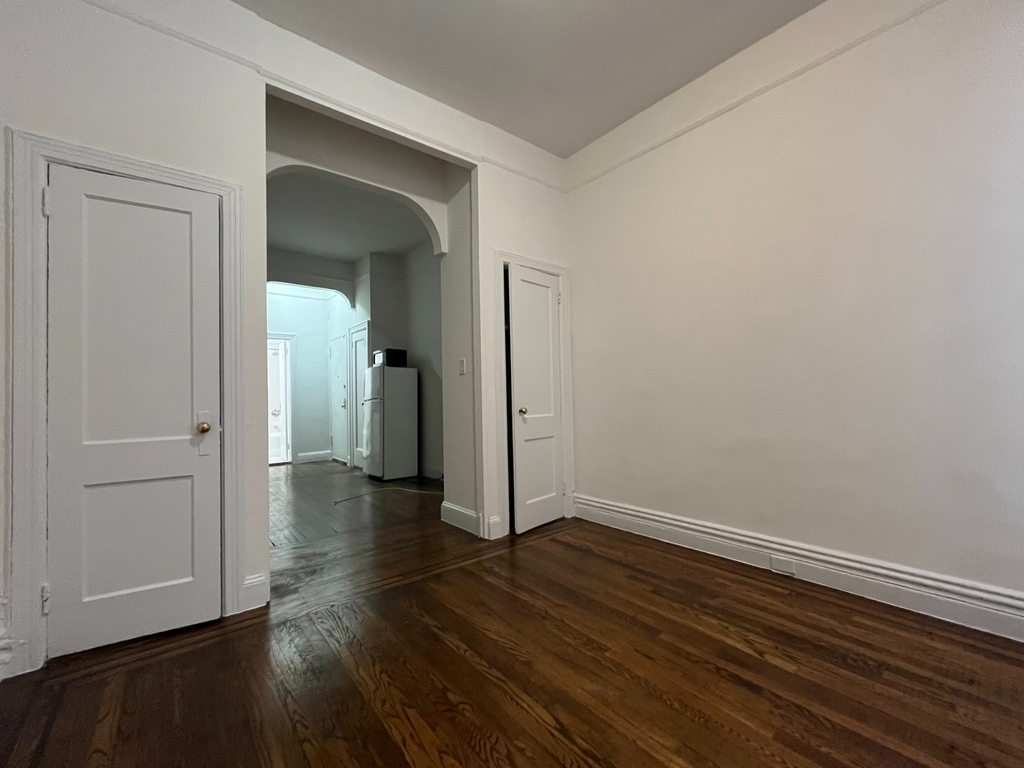 414 East 58th Street - Photo 6