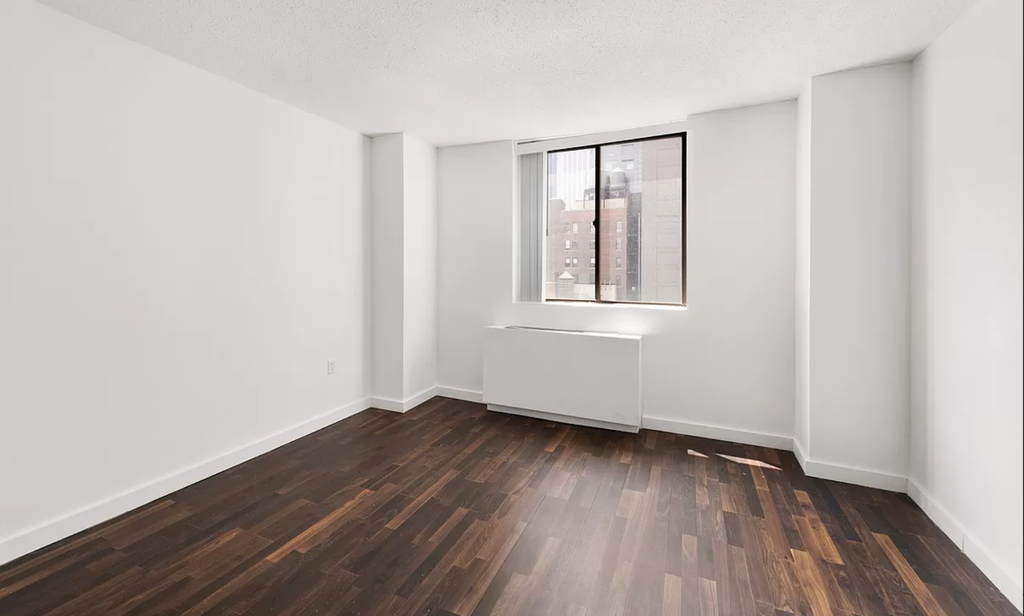 184 Lexington Avenue - Photo 5