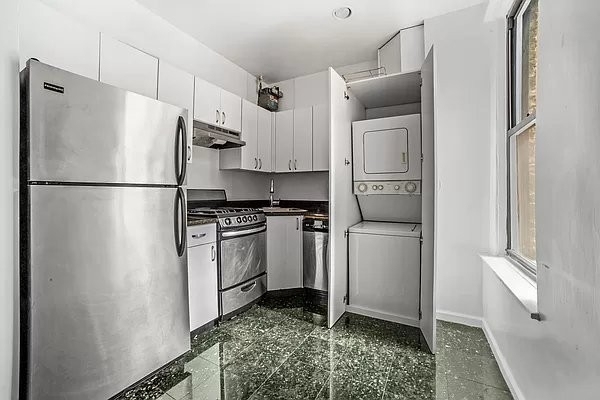 206 W 104th St - Photo 1