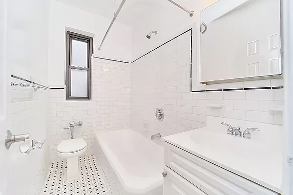 124 East 24th Street - Photo 6