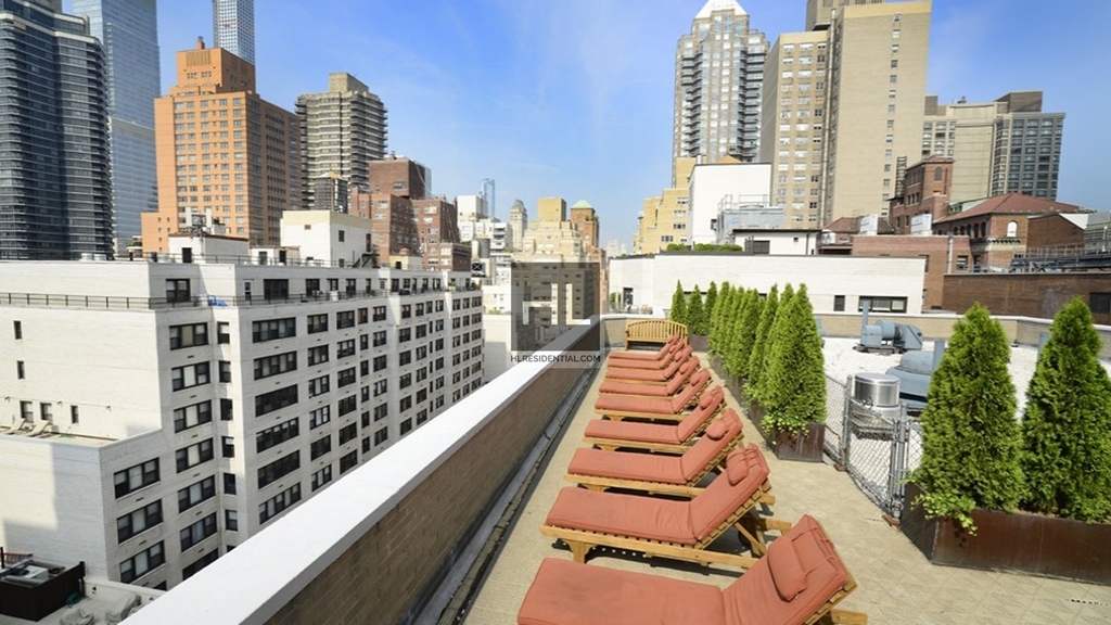 East 63rd Street - Photo 7