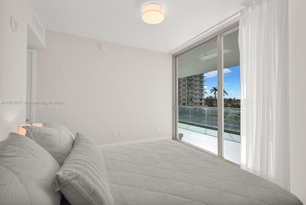 10201 Collins Ave - Photo 45