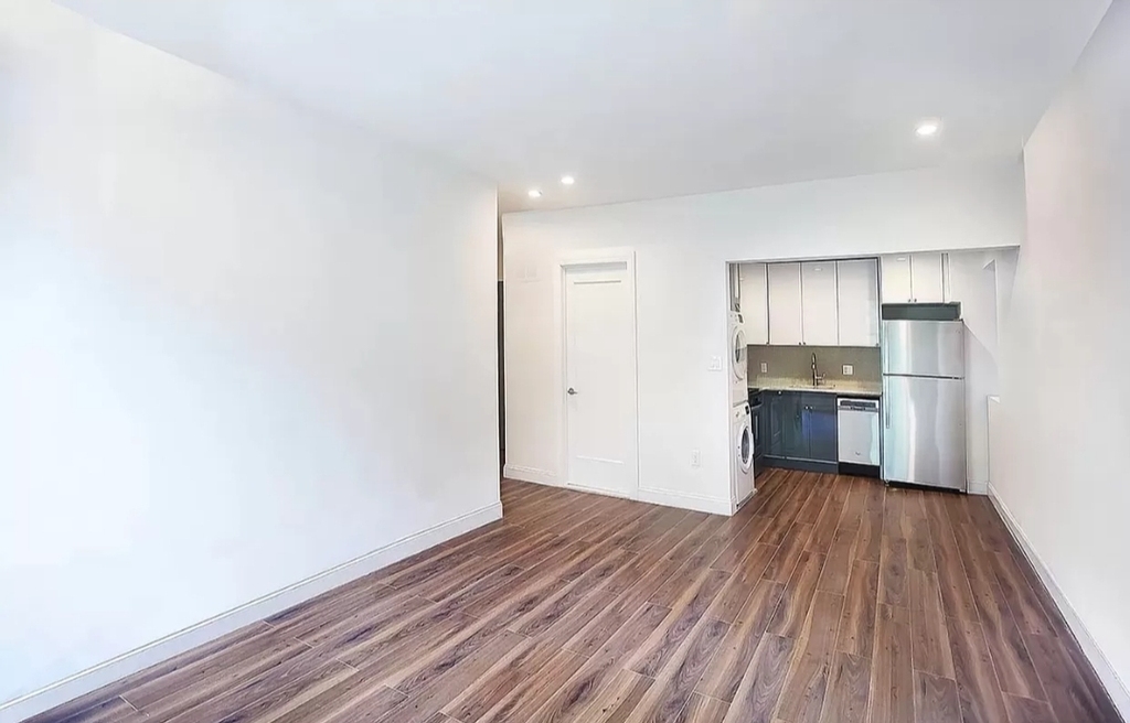 56 East 130th Street - Photo 4